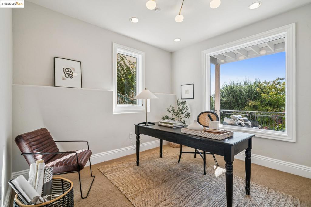 MONTCLAIR - Residential