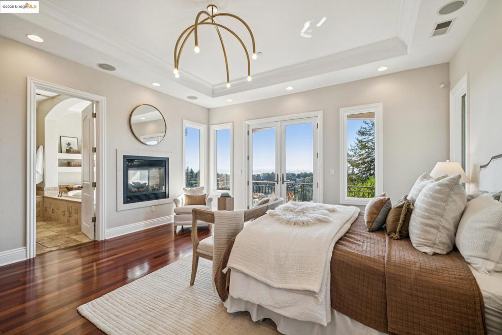 MONTCLAIR - Residential
