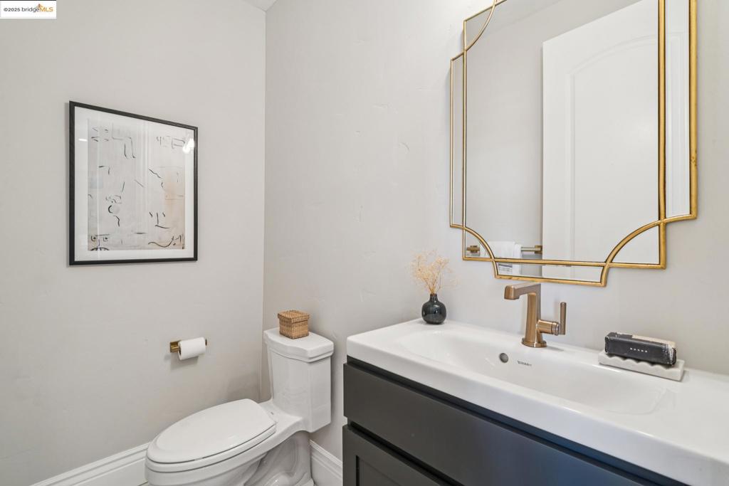 MONTCLAIR - Residential