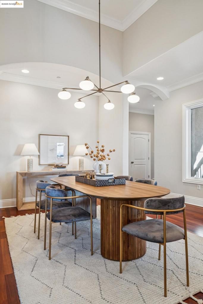 MONTCLAIR - Residential