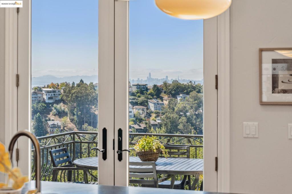 MONTCLAIR - Residential