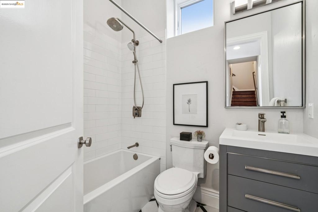 MONTCLAIR - Residential
