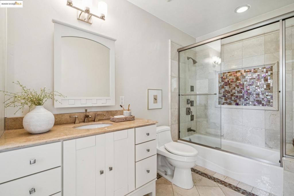 MONTCLAIR - Residential
