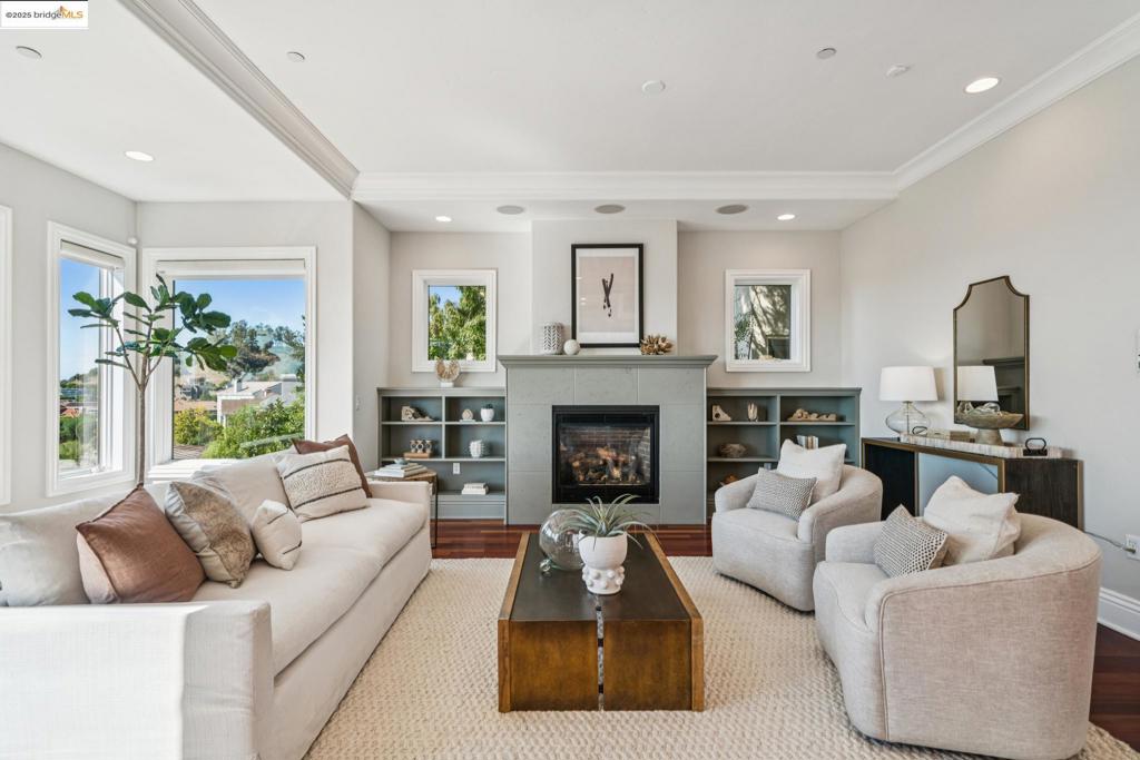 MONTCLAIR - Residential