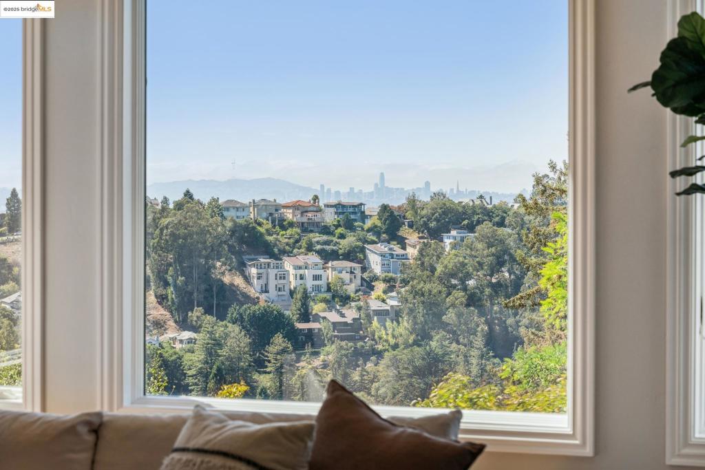 MONTCLAIR - Residential