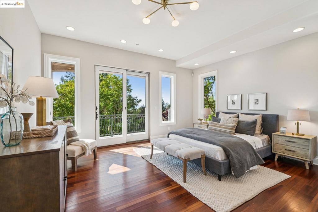 MONTCLAIR - Residential
