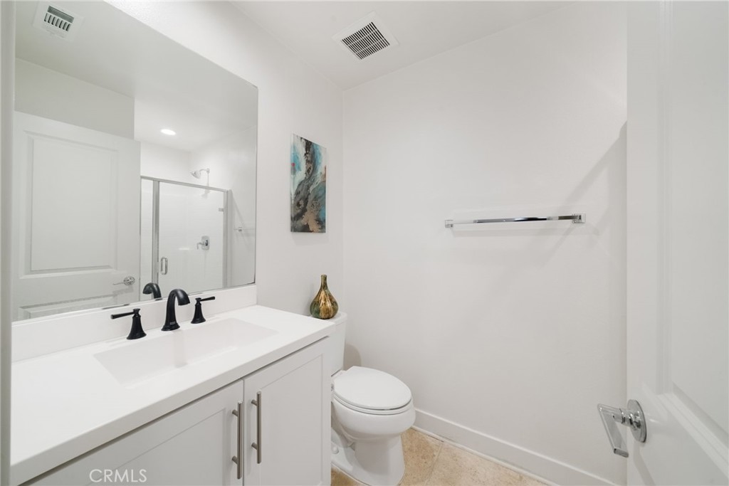 612 W Tribella Court