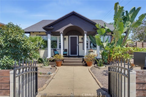 Photo of 1754 Linden Avenue, Long Beach, CA 90813 (MLS # SB26191752)