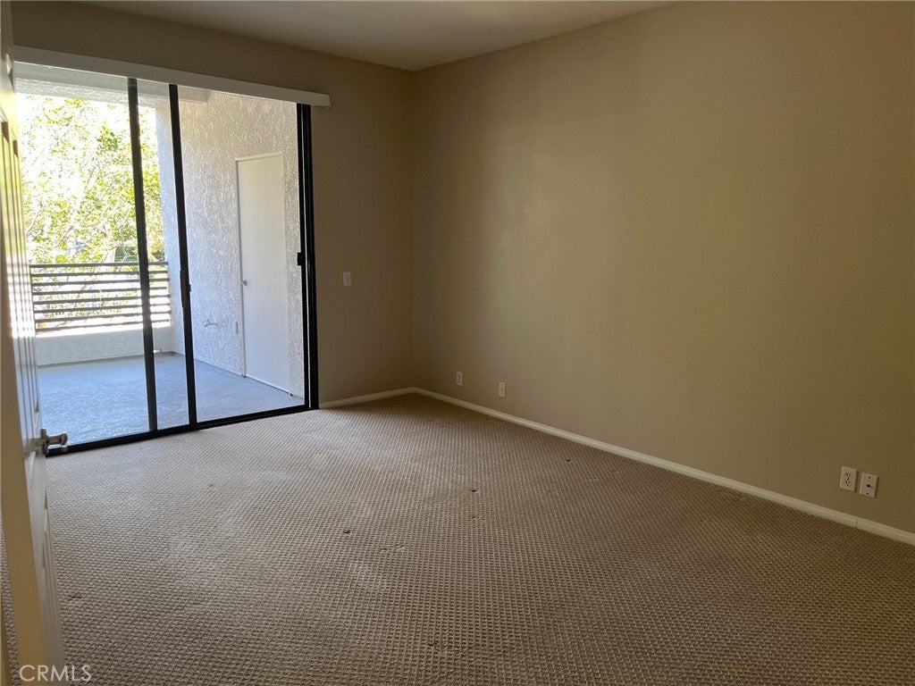 230 LILLE LANE 204, Newport Beach CA 92663 - Photo 22