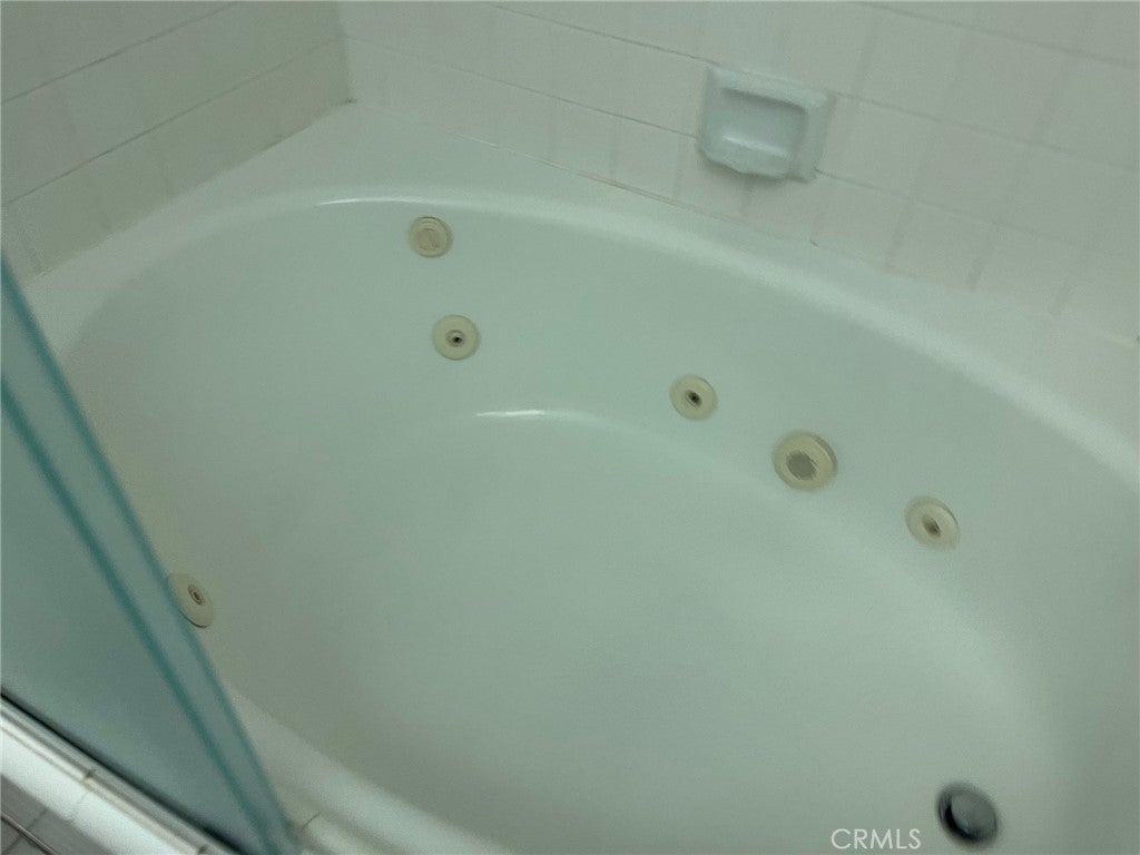 230 LILLE LANE 204, Newport Beach CA 92663 - Photo 34