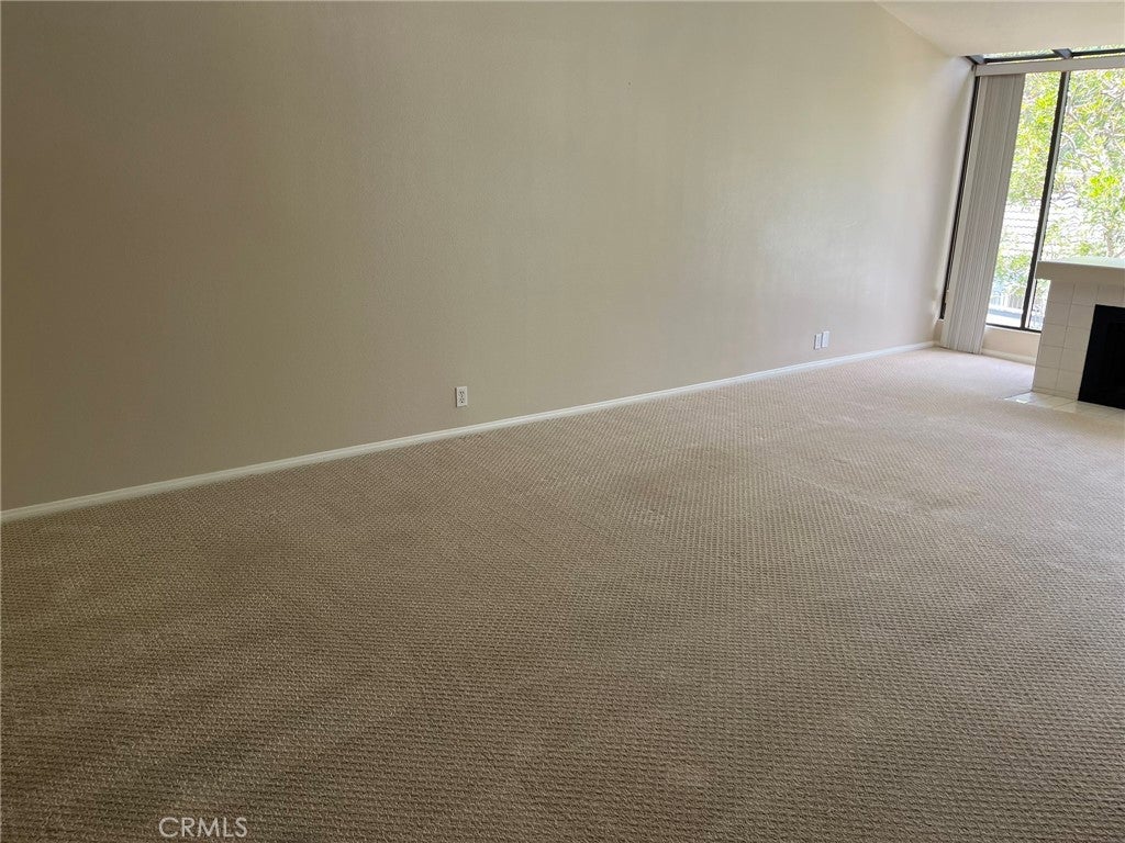 230 LILLE LANE 204, Newport Beach CA 92663 - Photo 9