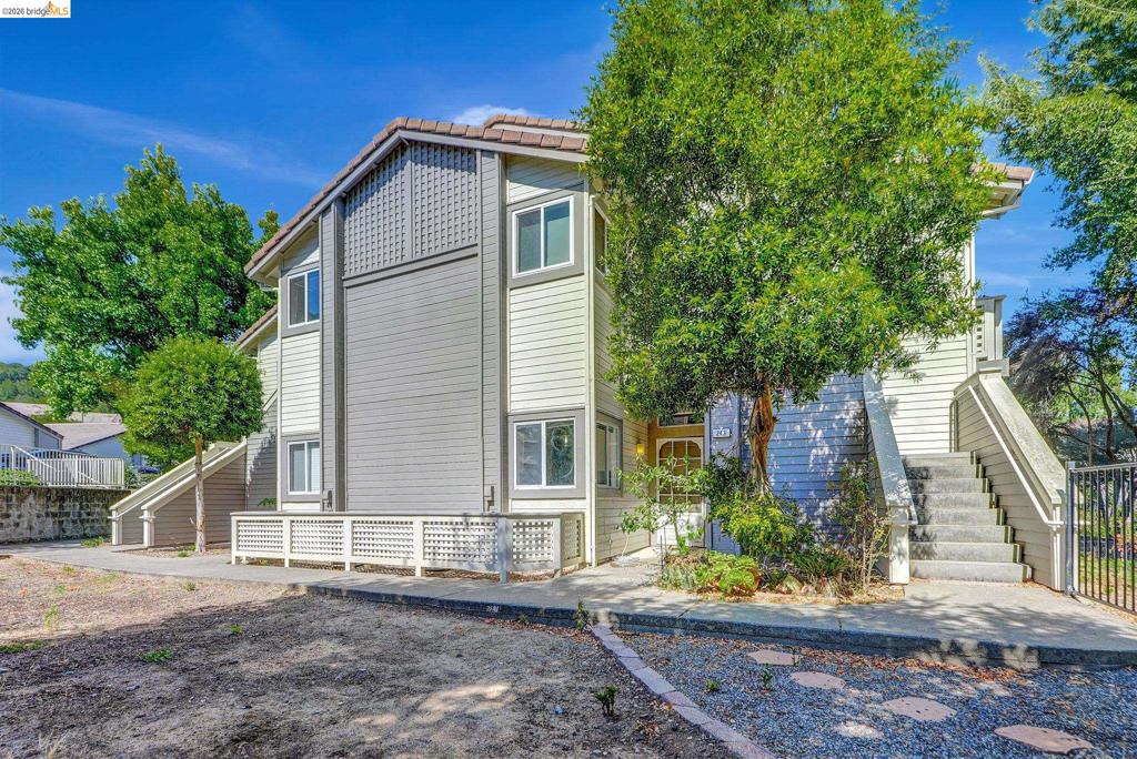 243 Florence Ct CT