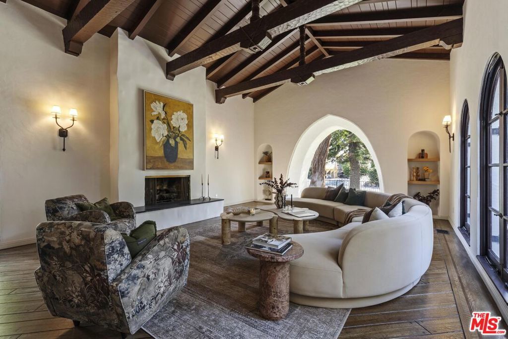 Photo of 1641 N Ogden Drive, Los Angeles, CA 90046 (MLS # 26740761)