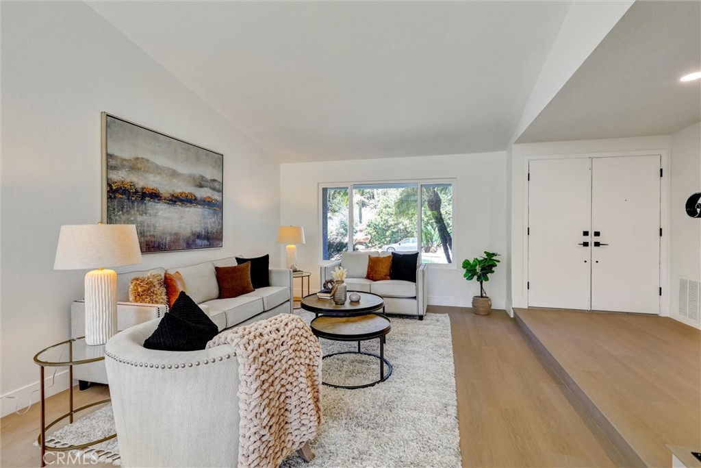 9409 Aldabra Court