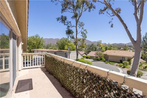 583 Calle De Las Ovejas Oak Park CA 91377