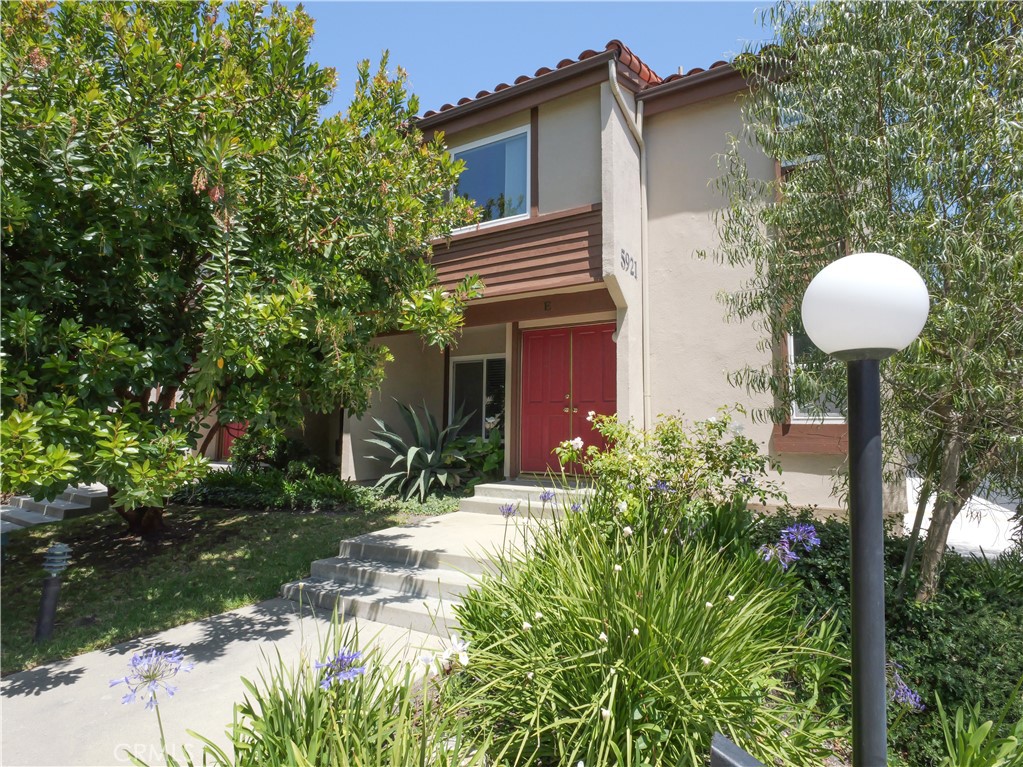 5921 Armaga Spring E
