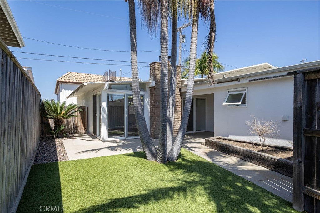 228 Avenida Pelayo