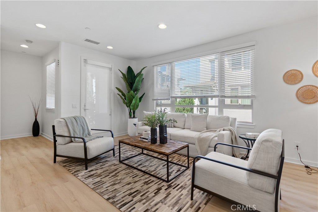 5401 W 149th Place 2