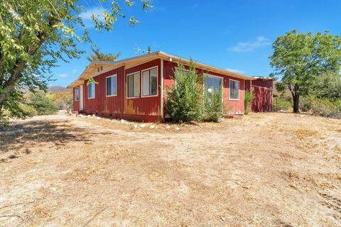 Photo of 37625 Cruces Dr, Drive, Warner Springs, CA 92086 (MLS # 219135218DA)