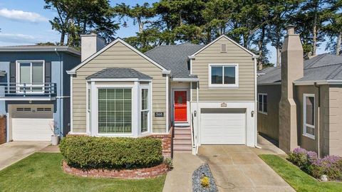 Photo of 368 Northgate Avenue, Daly City, CA 94015 (MLS # ML82038957)