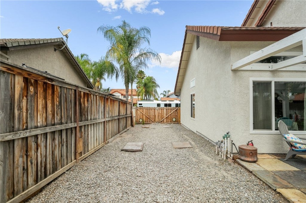 25401 Lacebark