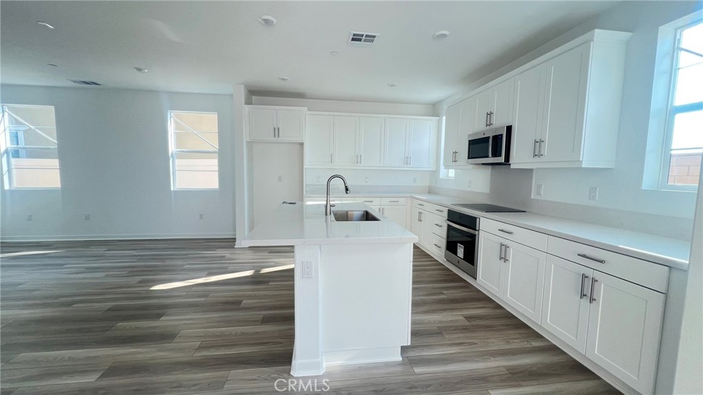 10840 Pala Bells Street