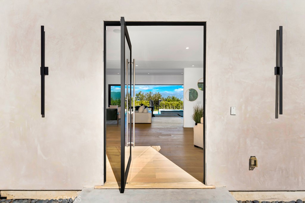 15641 High Knoll Road