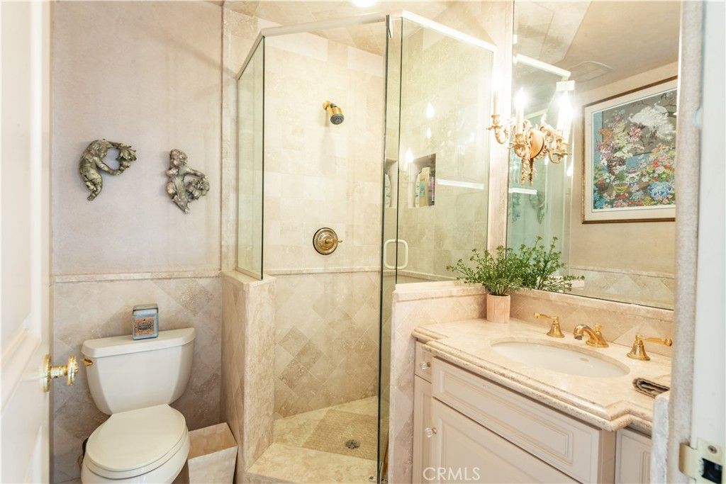 listing image 130720299372253765130