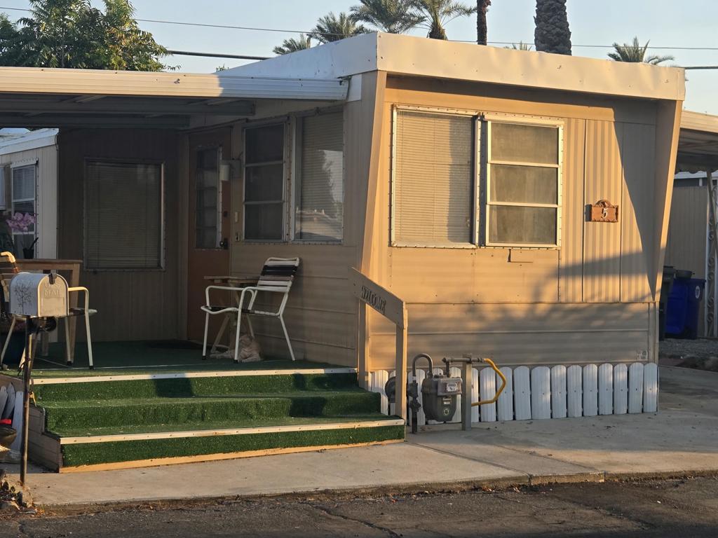 Bermuda Palms - Manufactured In Park