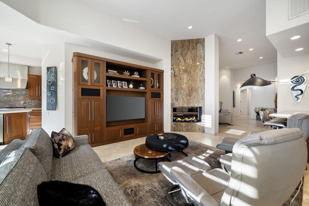 Desert Horizons C.C. - Residential