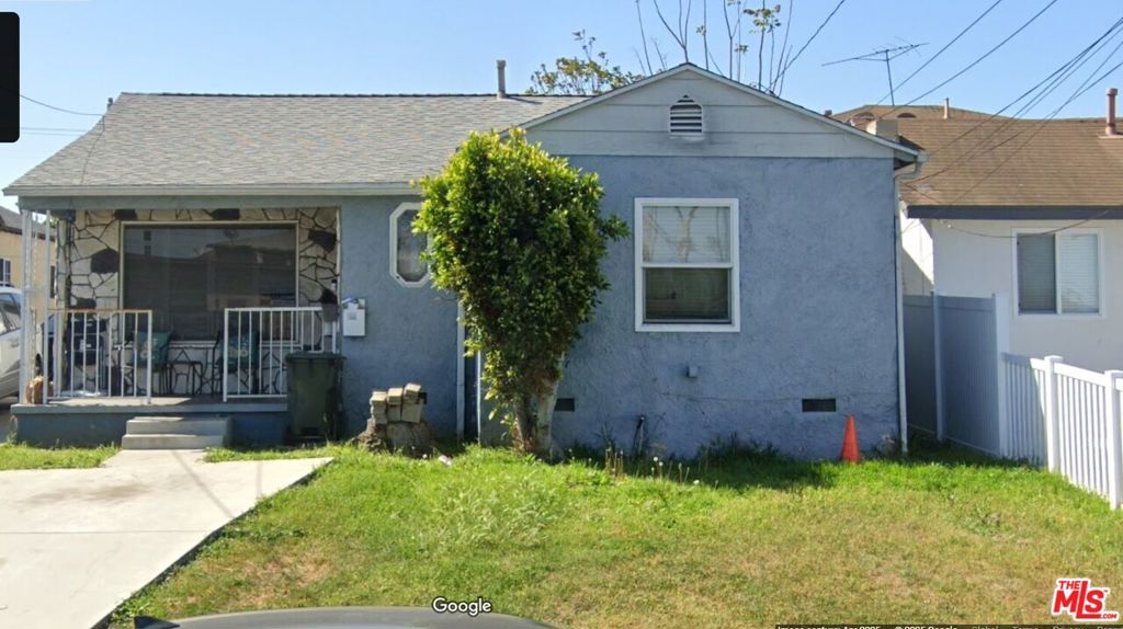 Charming Probate Sale with Incredible Potential! Welcome to 1546 West 105th Street. This well-maintained home offers a fantastic opportunity for both families and investors. The property features a newly remodeled kitchen, perfect for whipping up delicious meals. Set on a generous lot just shy of 6,000 square feet, this property provides excellent potential for an ADU or even two additional single-family homes. It's an ideal opportunity for investors looking to generate rental income or FLIP a new home, or homeowners who want to build generational wealth. This probate sale is a rare find, combining value with potential. Don't miss out on this incredible opportunity! Interior photos to come. Property Sold AS IS! Seller makes no guarantees and it is buyers responsibility to verify all information about subject property.