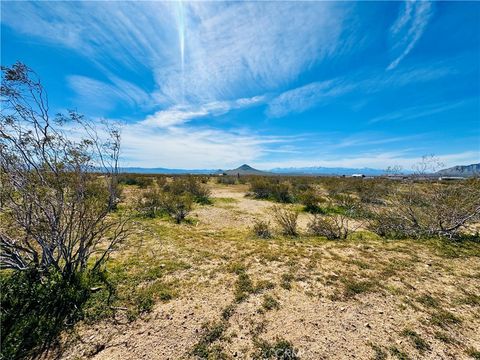 Photo of 0 Kimshew, Apple Valley, CA 92307 (MLS # HD26041029)
