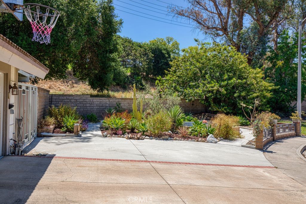 25495 Morningstar Rd.