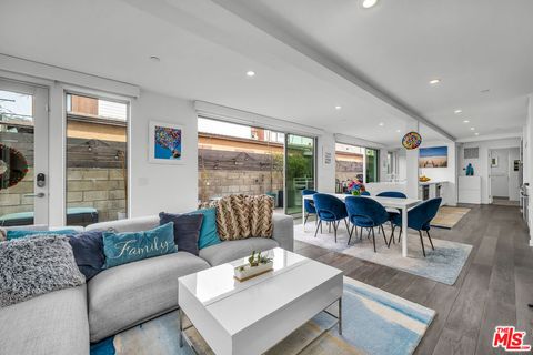 Photo of 718 Marine Street, Santa Monica, CA 90405 (MLS # 26677489)