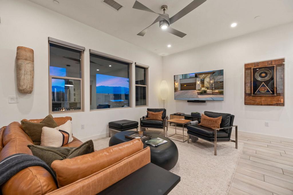 The Retreat at DW - Residential