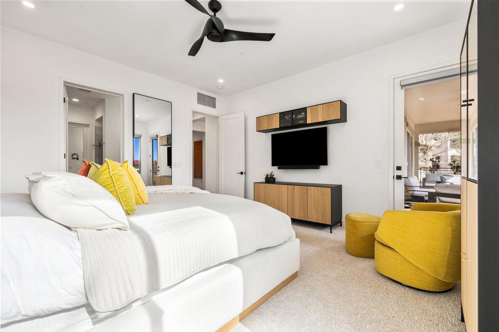 The Retreat at DW - Residential