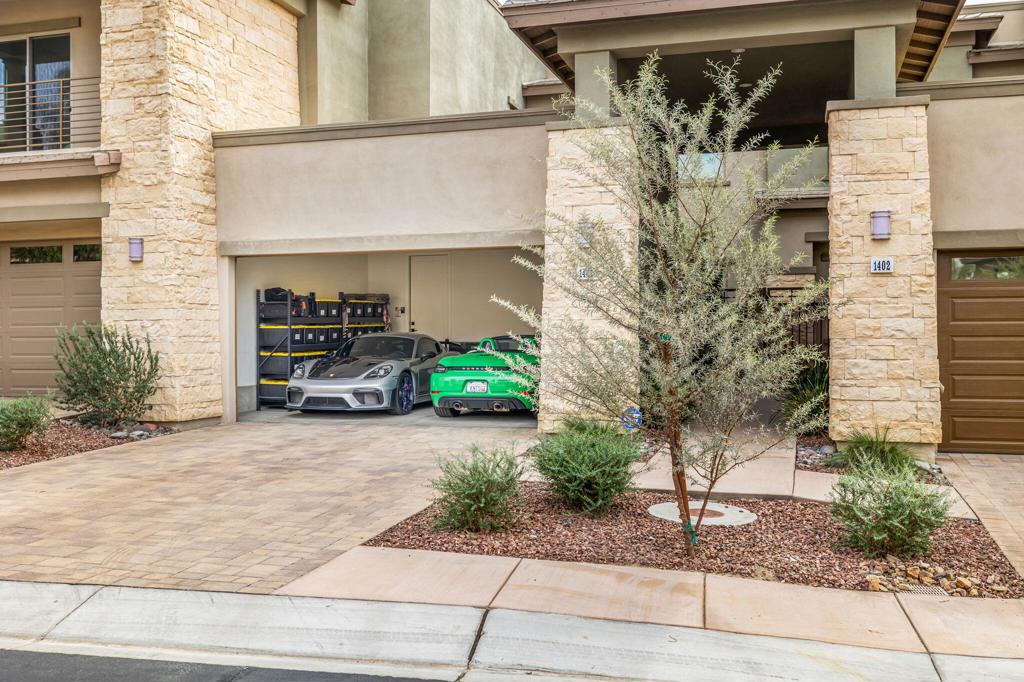 The Retreat at DW - Residential