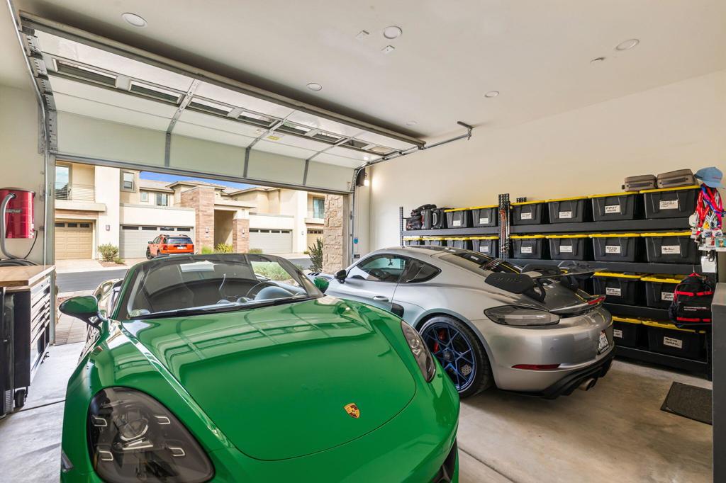 The Retreat at DW - Residential