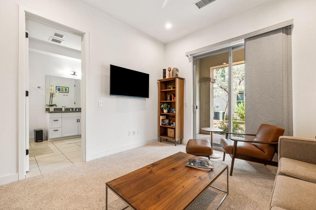 The Retreat at DW - Residential