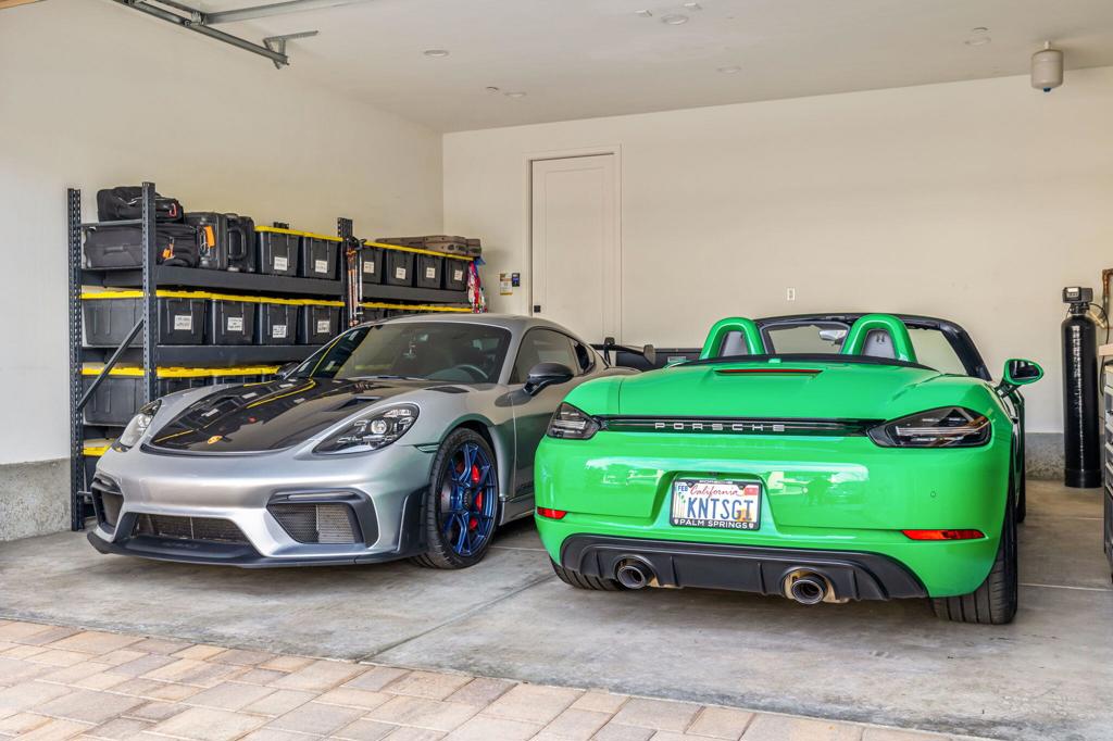 The Retreat at DW - Residential