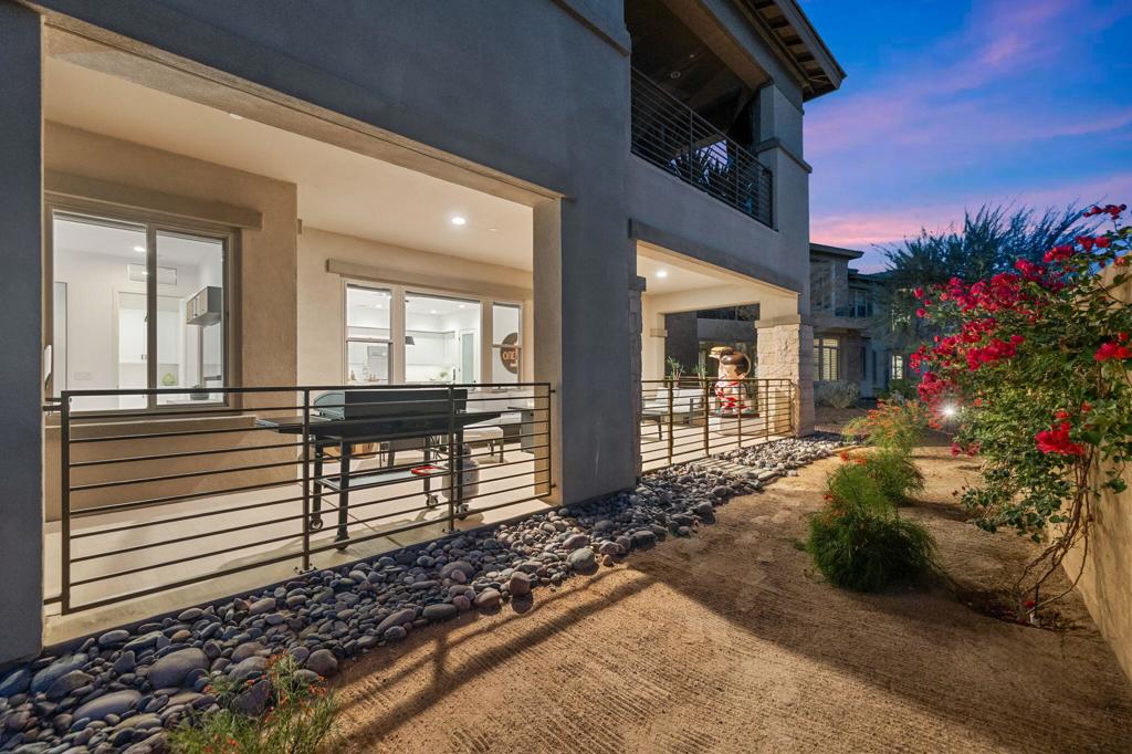 The Retreat at DW - Residential