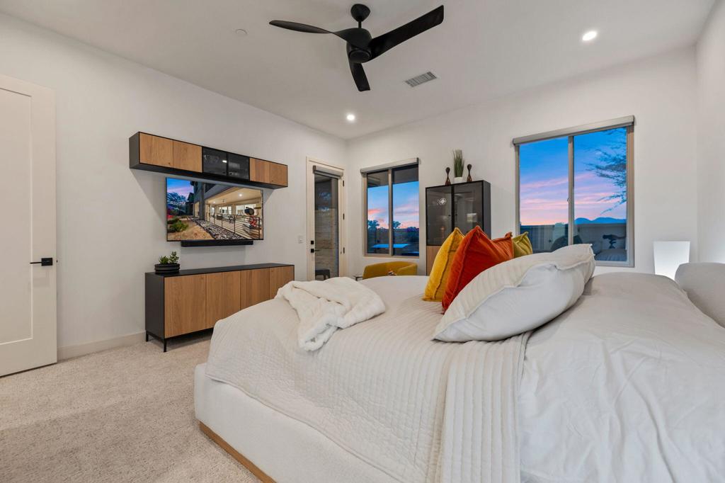 The Retreat at DW - Residential