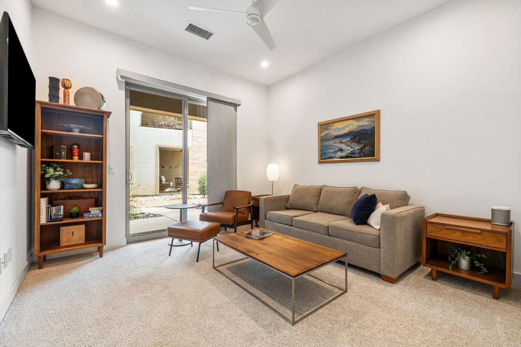 The Retreat at DW - Residential