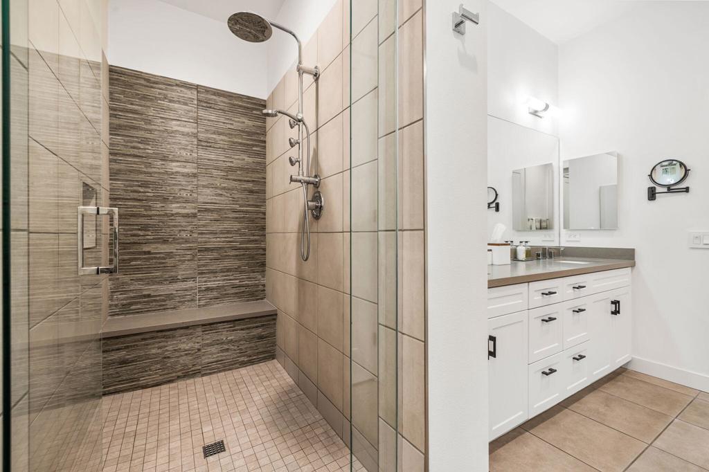 The Retreat at DW - Residential