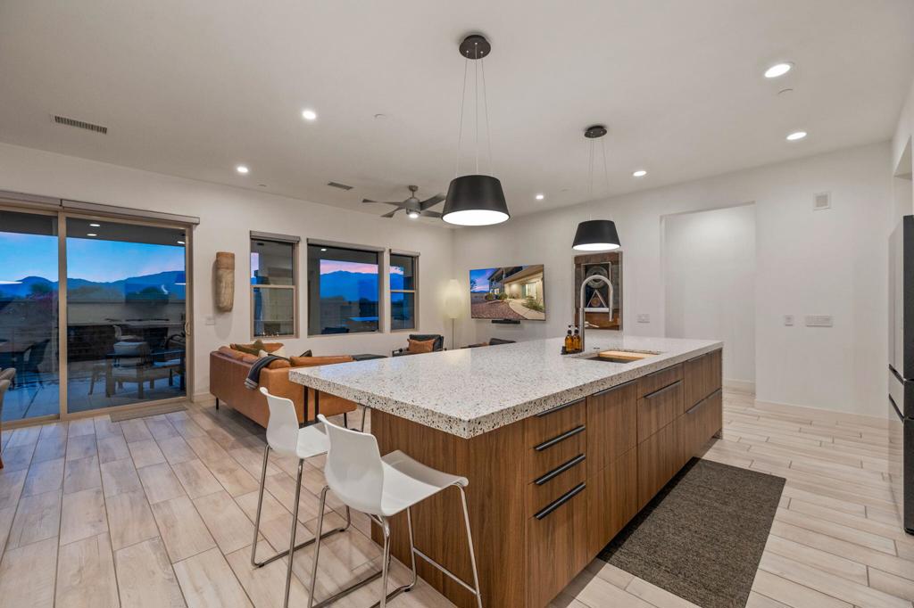 The Retreat at DW - Residential