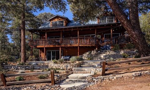 Photo of 2801 Arctic Drive, Pine Mountain Club, CA 93222 (MLS # BB25142185)