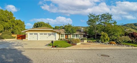 Photo of 186 Stonebrook St, Simi Valley, CA 93065 (MLS # SR26082250)