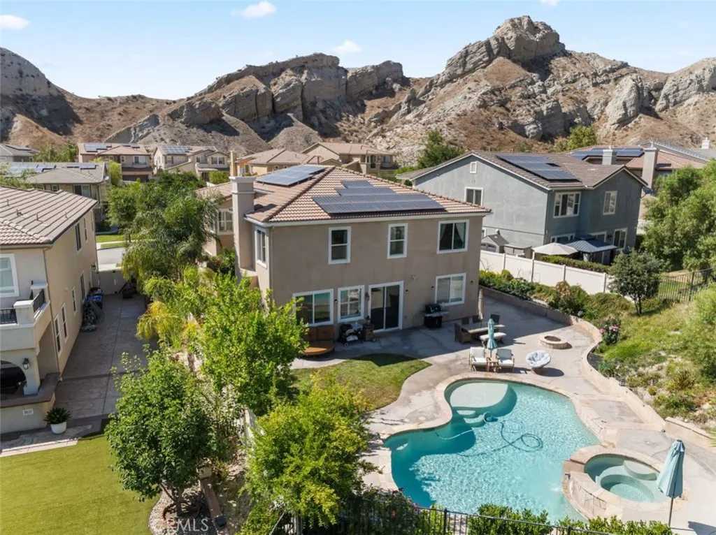 Canyon Country, California 91387, United States, 5 Bedrooms Bedrooms, ,4 BathroomsBathrooms,Residential,Active,174621