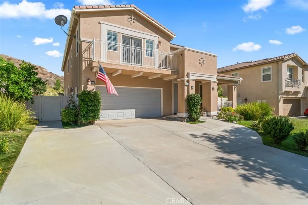 Canyon Country, California 91387, United States, 5 Bedrooms Bedrooms, ,4 BathroomsBathrooms,Residential,Active,174621