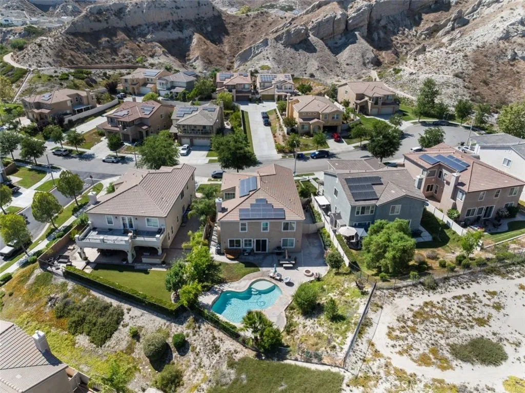 Canyon Country, California 91387, United States, 5 Bedrooms Bedrooms, ,4 BathroomsBathrooms,Residential,Active,174621